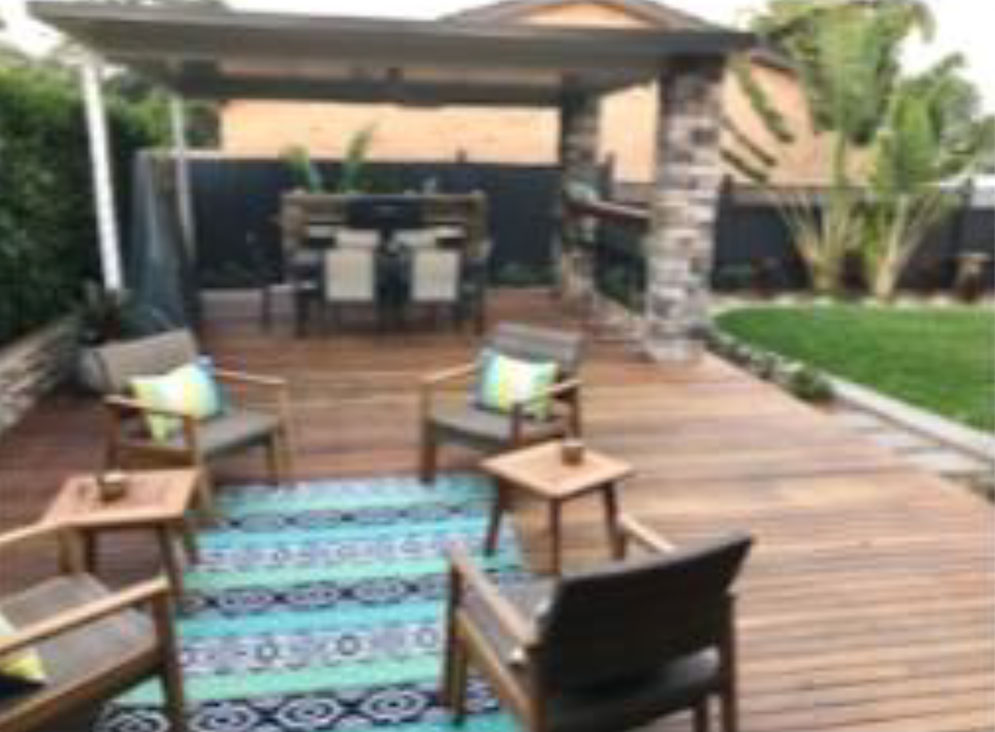The clients wanted to ‘jazz’ up their back yard and extend their entertaining
area flowing from inside to outside. They wanted to use this area all year
round without being effected by the rain and heat.