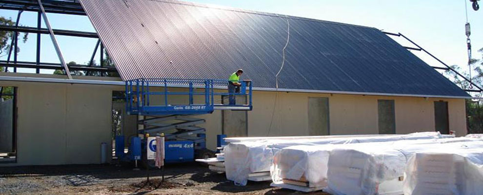 Insulspan roof panels are 0.762mm wide reducing weight of panels considerably. This makes the insulated roofing panel quick and easy to install.