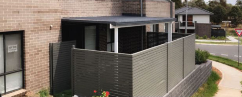 Insulspan roof panels are 0.762mm wide reducing weight of panels considerably. This makes the insulated roofing panel quick and easy to install.